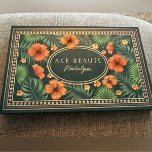 Ace Beaute Nostalgia Eyeshadow Palette - Green and Orange Floral Design